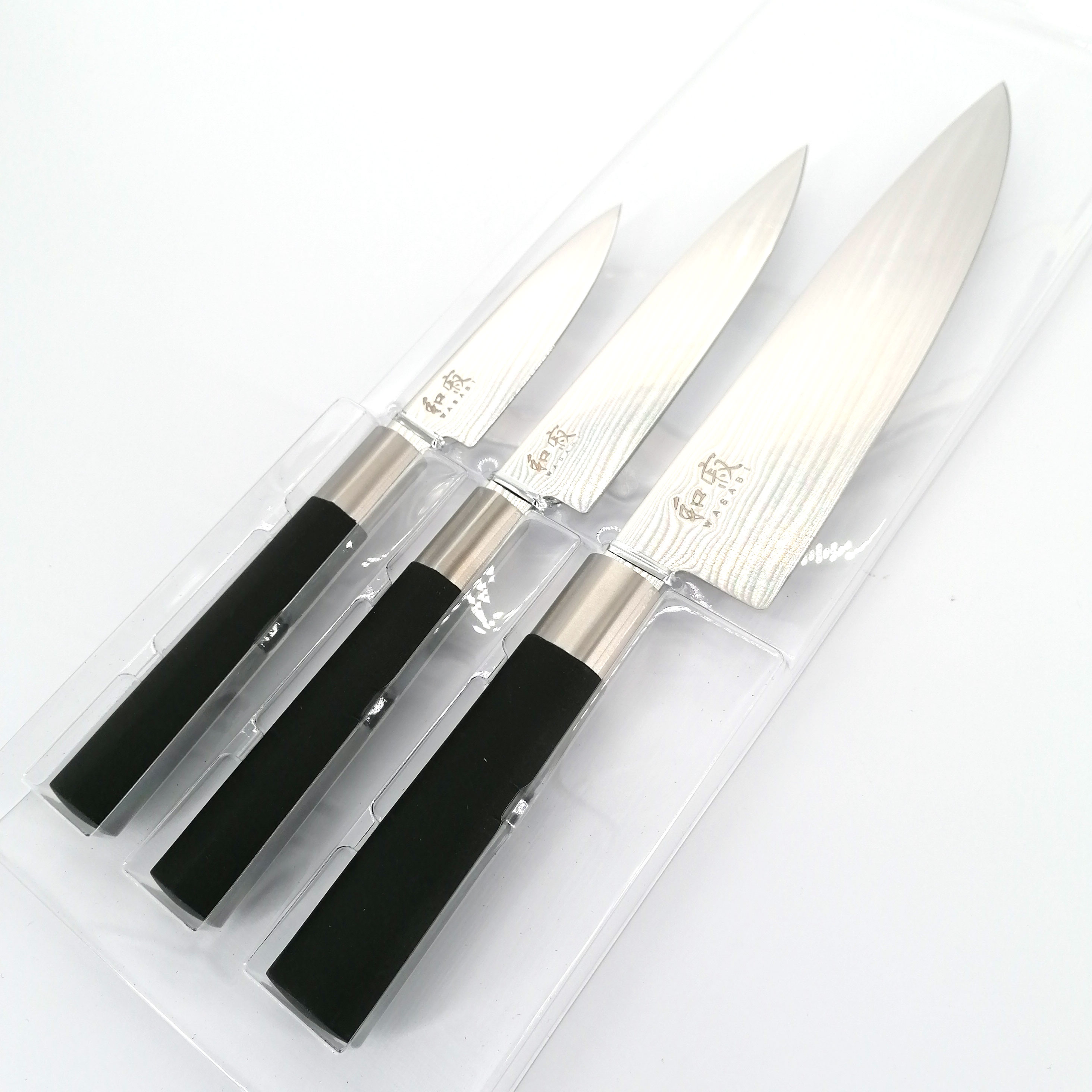 https://wakagi.fr/25186/set-of-3-japanese-knives-2-universal-knives-and-a-chef-knife-wasabi-black-set.jpg