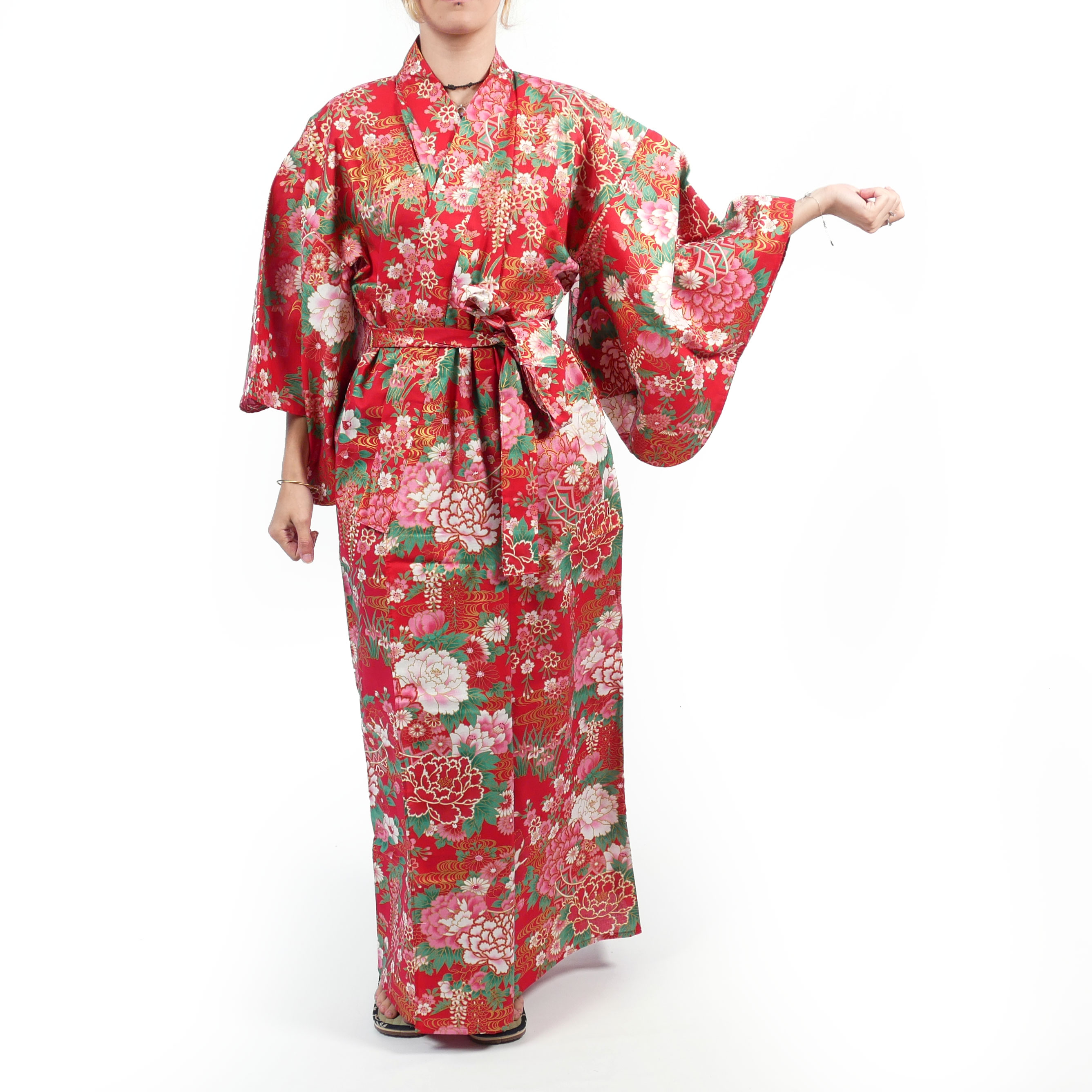 Japanischer traditioneller Yukata-Kimono aus Frauen Pfingstrosen mit roter für Baumwolle Temari-Kugeln und