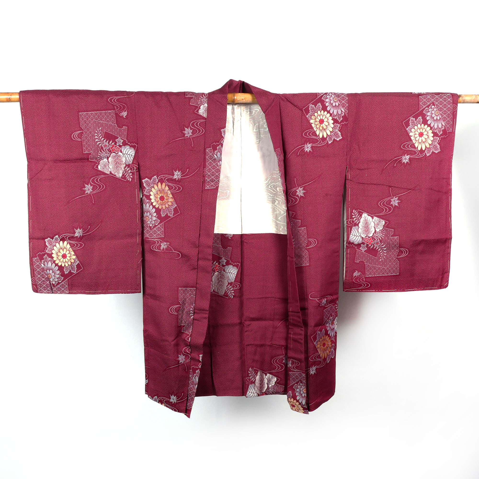 Vintage japanese haori, burgundy color, matchwork and flowers patterns ...