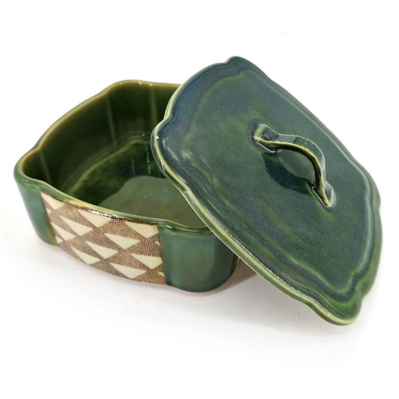 Ceramic plate with lid, green and brown - FUKUSU NO PATAN