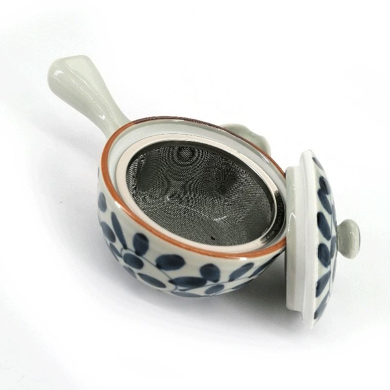 Japanese kyusu ceramic teapot with removable filter and enamelled interior, white and blue - KARAKUSA