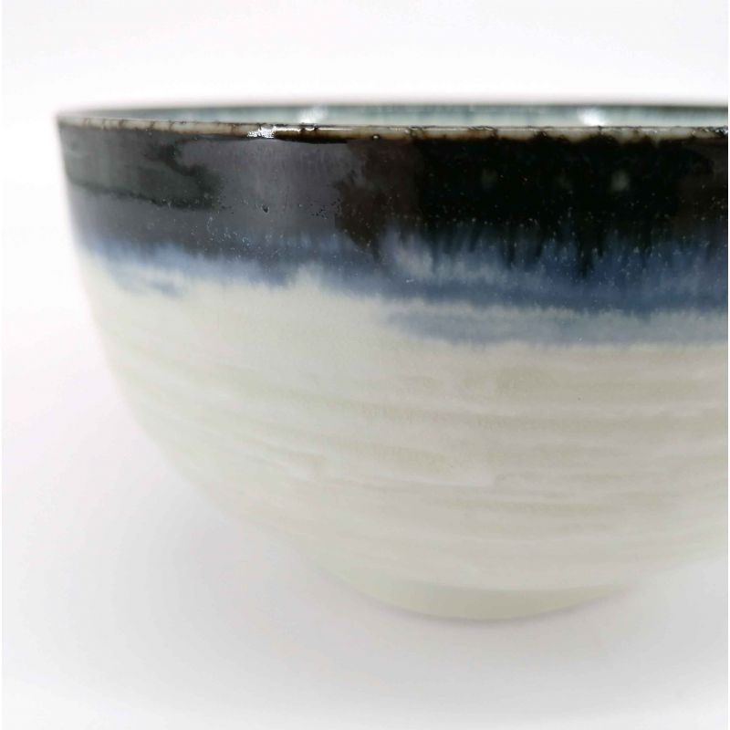 Japanese donburi bowl in white ceramic with blue border - KYOKAI