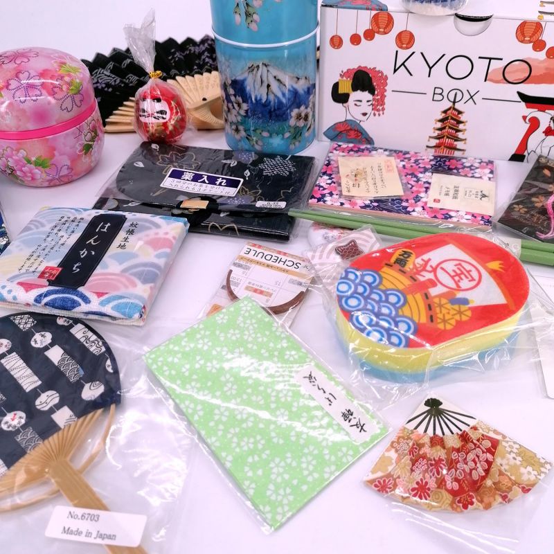 Kyoto Box, caja de regalo de artículos japoneses "Viaje a Kioto"