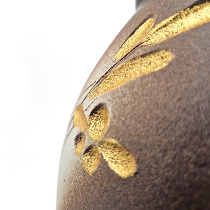 Japanese ceramic vase with golden flowers - KOGANE NO HANA