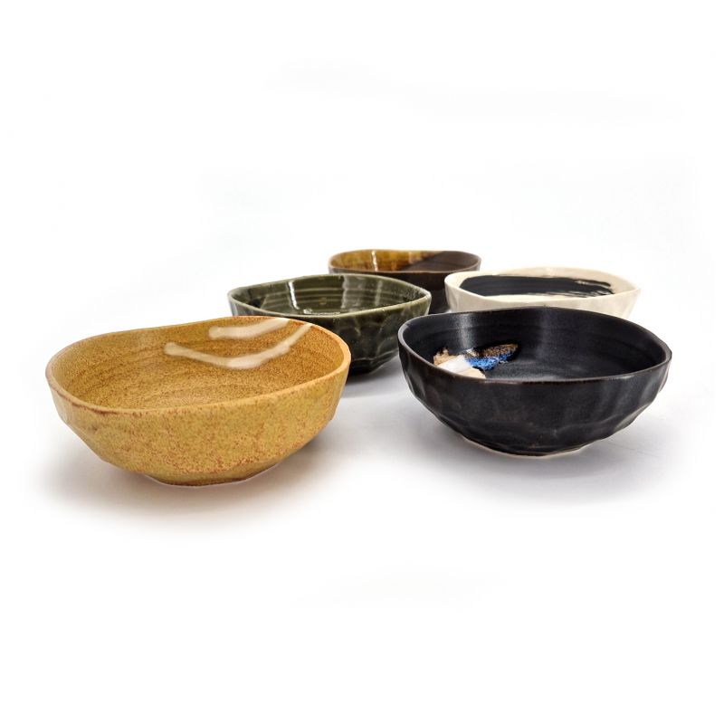 Set of 5 small triangular Japanese ceramic tea bowls - RAKUGAMA