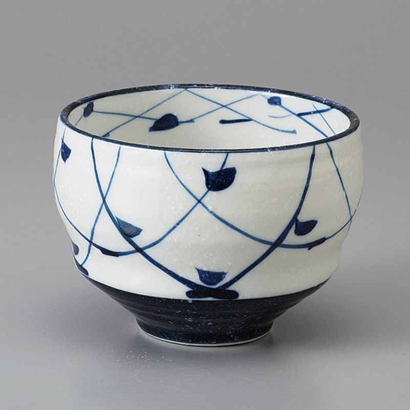 Taza de té de cerámica japonesa, blanca y azul, siluetas de pájaros - TORI