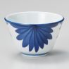 Tasse à thé japonaise en céramique, blanc et pétales bleus - AOI HANABIRA