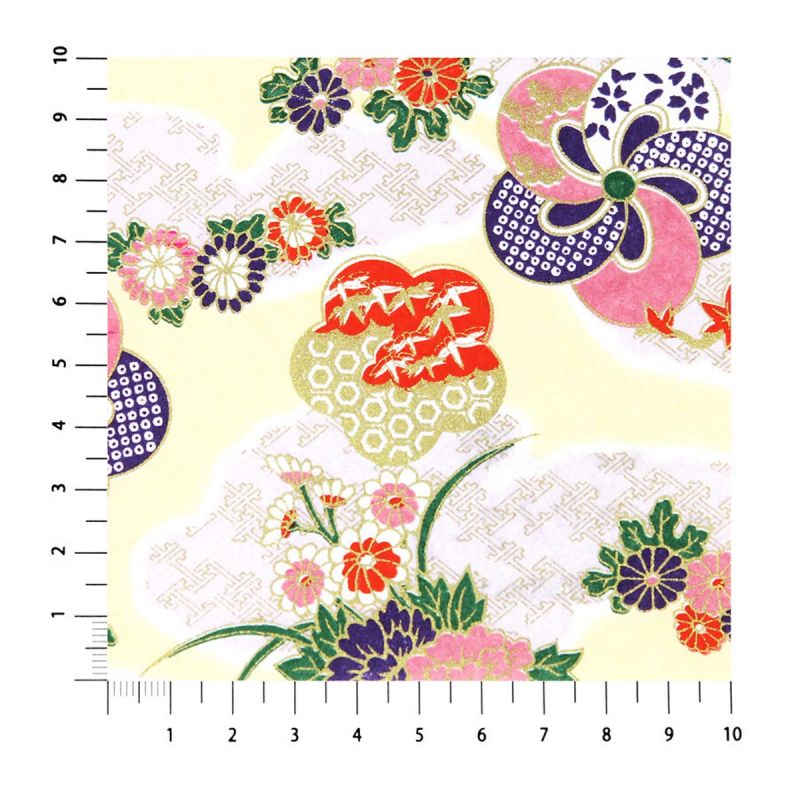 Foglio di carta giapponese, YUZEN WASHI, beige, Kumochiri con motivi floreali