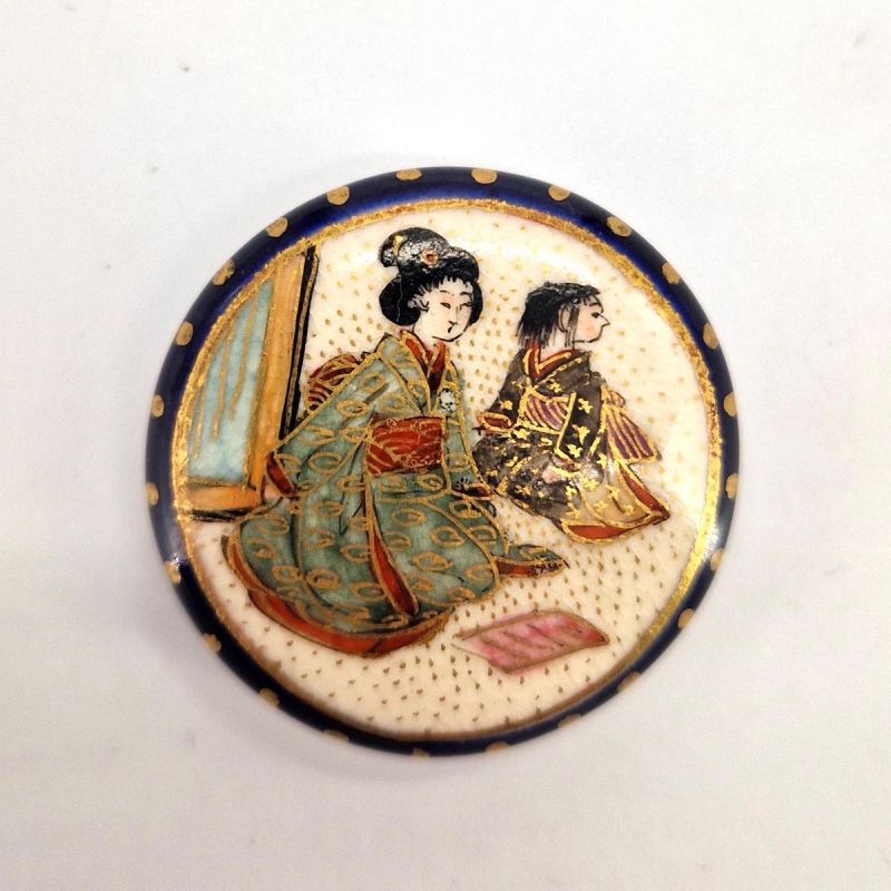 Vintage Satsuma button, late 19th century early 20th century - 2 geisha