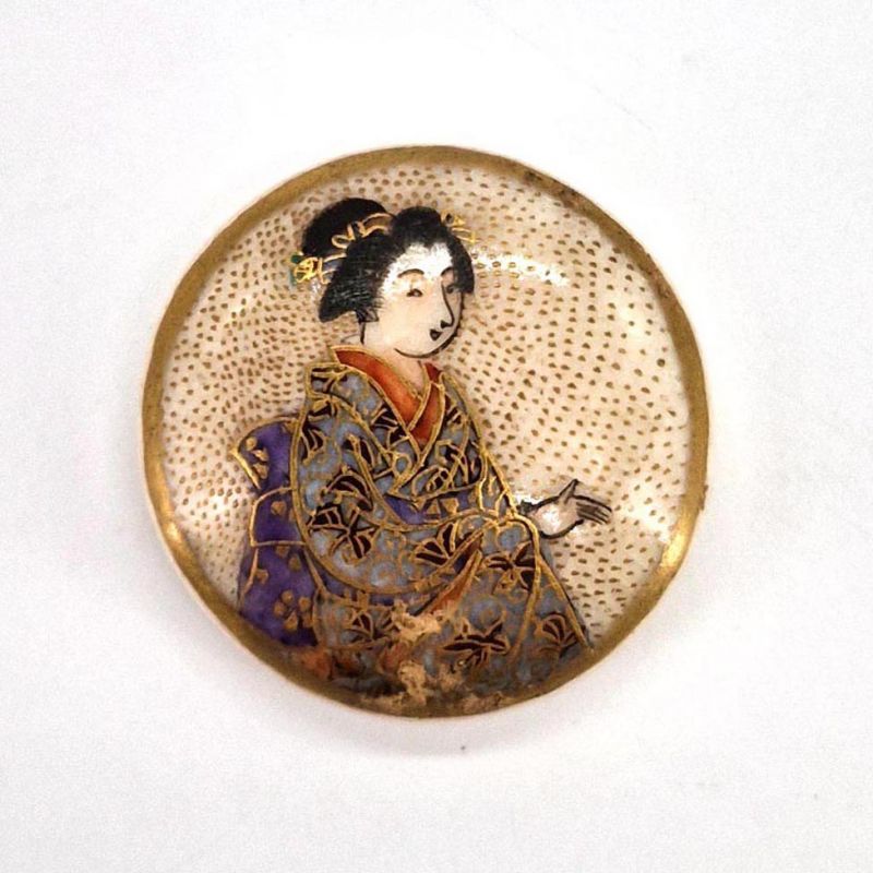 Vintage Satsuma button, late 19th century early 20th century - geisha