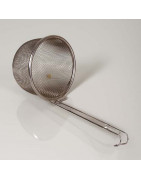 Ladles, strainers, skimmers, filters, whisks...